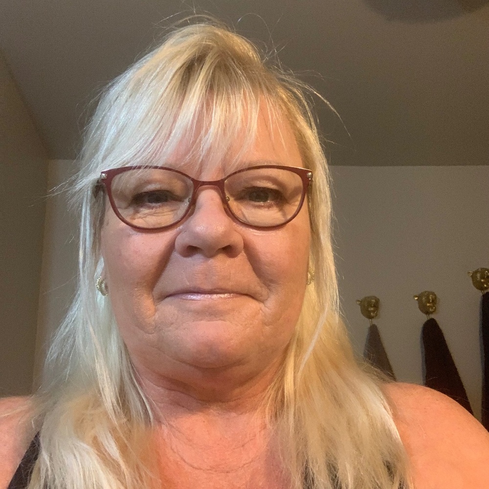 Meet your Posher, Christina